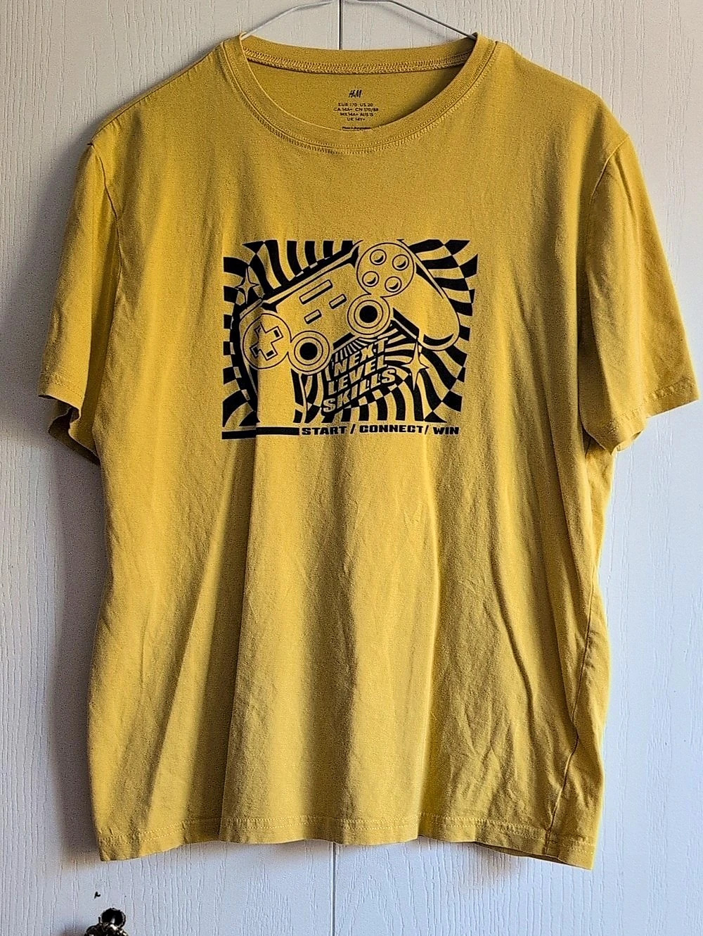 H&M Next Level Skills Gaming Graphic T-Shirt Yellow Size 20